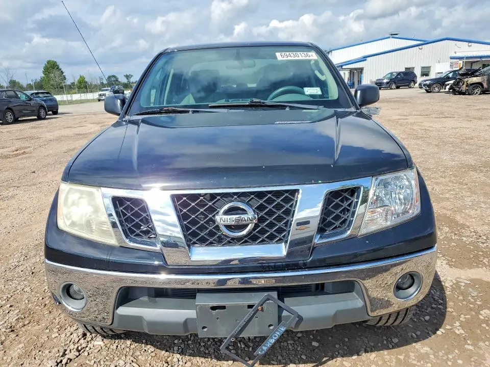 2010 NISSAN FRONTIER SE V6  