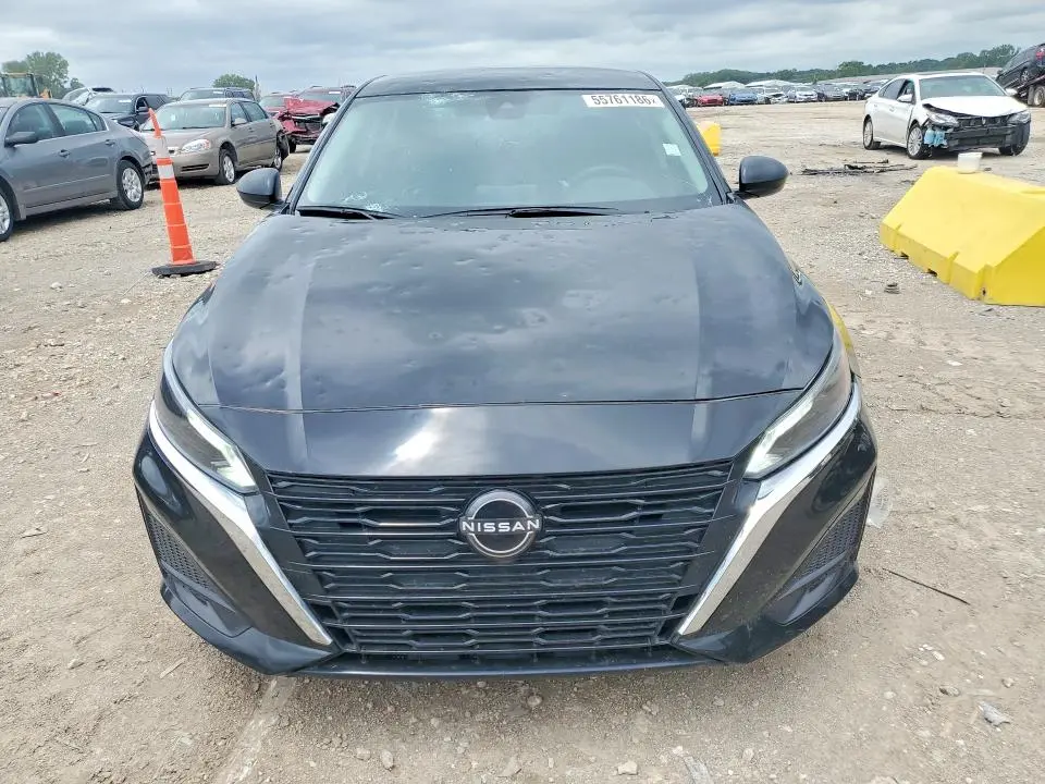 2024 NISSAN ALTIMA SV  