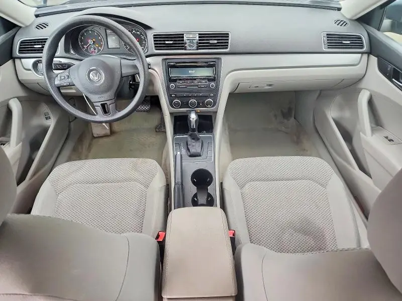 2012 VOLKSWAGEN PASSAT S  