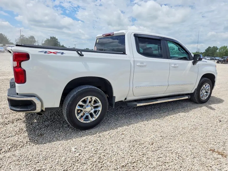 2022 CHEVROLET SILVERADO K1500 LT  