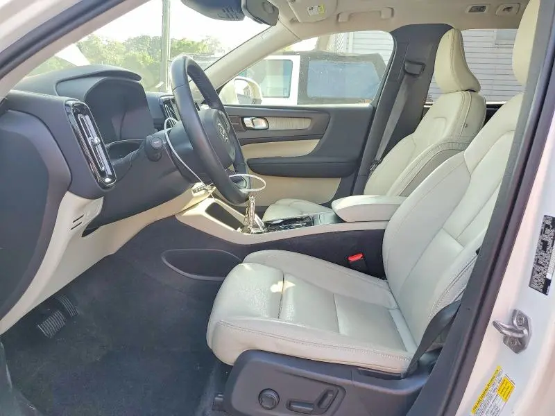 2019 VOLVO XC40 T5 INSCRIPTION  
