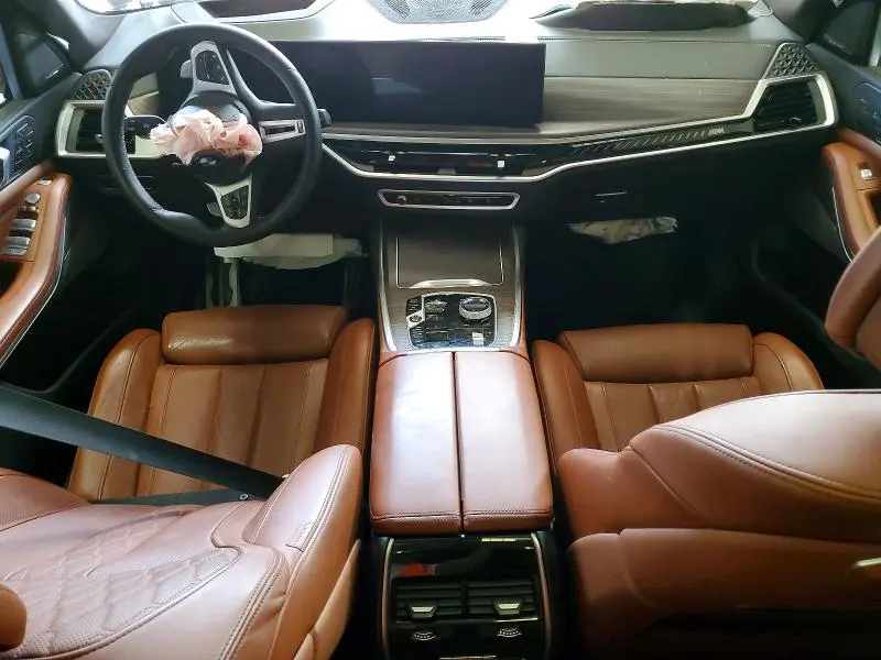 2024 BMW X7 M60I  