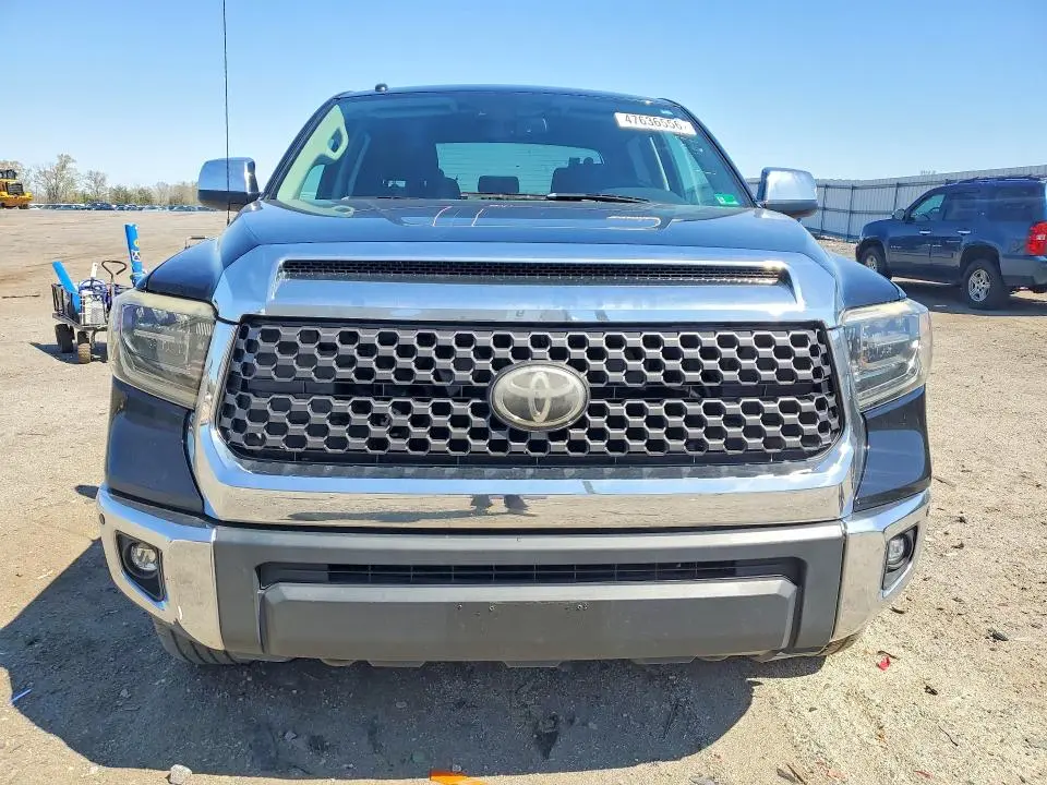 2018 TOYOTA TUNDRA SR5  