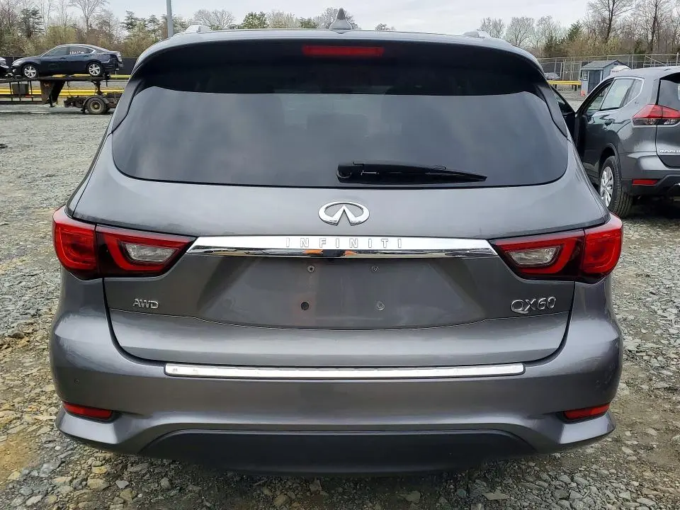 2019 INFINITI QX60 LUXE  