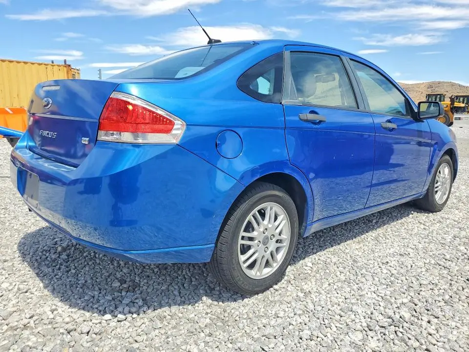 2010 FORD FOCUS SE  
