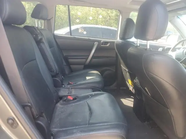 2010 TOYOTA HIGHLANDER SPORT  