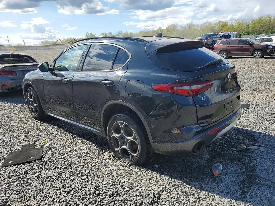 2022 ALFA ROMEO STELVIO TI  