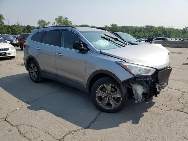 2016 HYUNDAI SANTA FE SE  