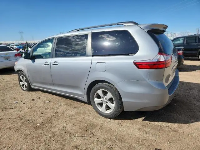 2017 TOYOTA SIENNA LE