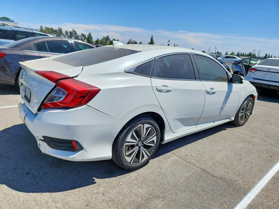 2017 HONDA CIVIC EX  