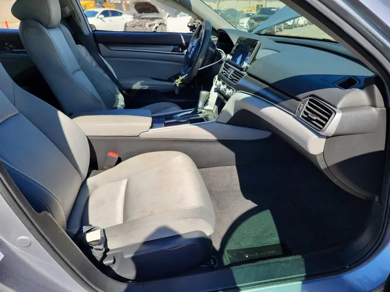 2020 HONDA ACCORD LX  