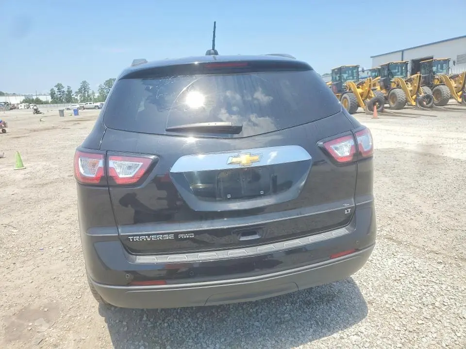 2017 CHEVROLET TRAVERSE LT  
