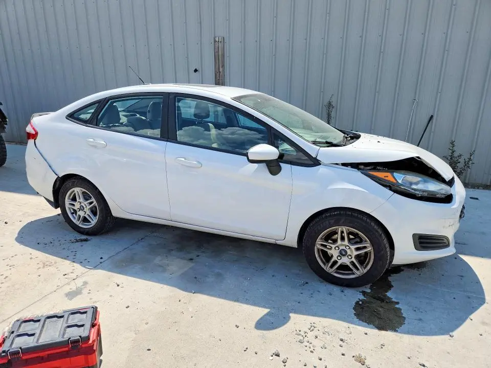 2019 FORD FIESTA SE  