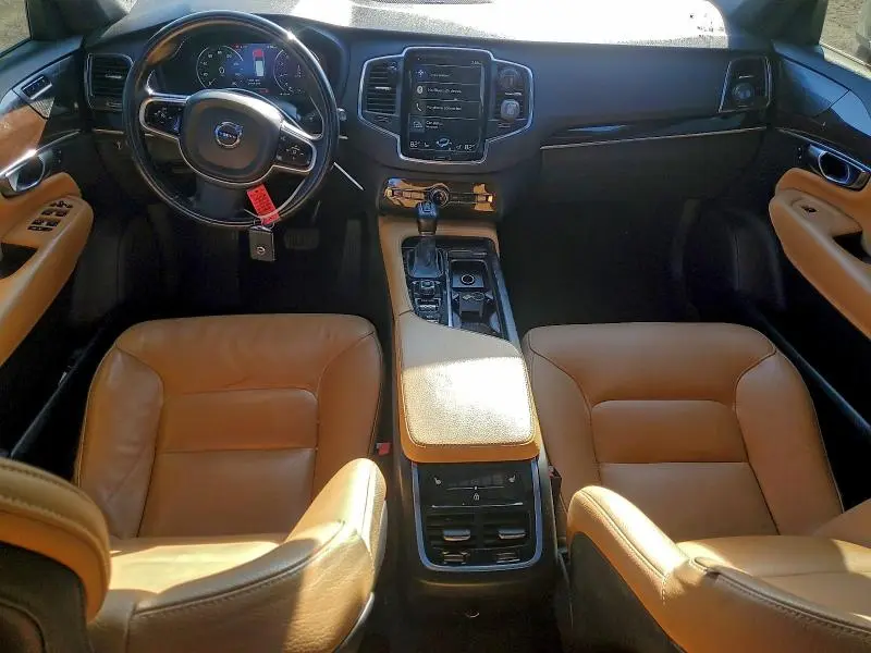 2019 VOLVO XC90 T6 MOMENTUM  