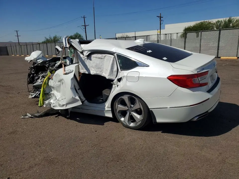 2019 HONDA ACCORD TOURING  