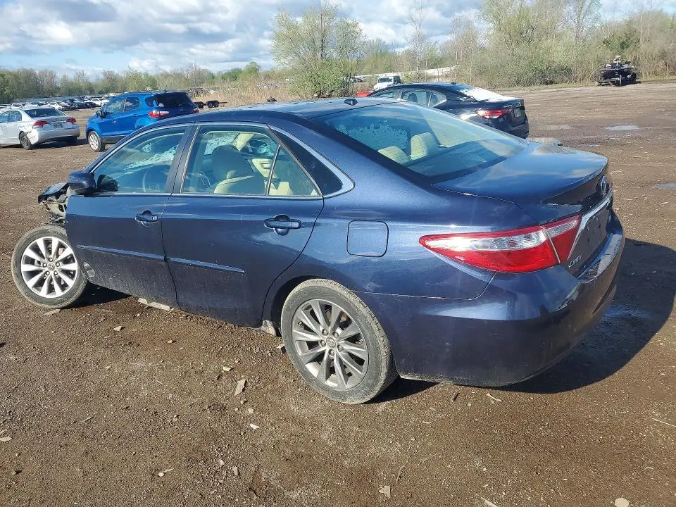 2016 TOYOTA CAMRY XLE  