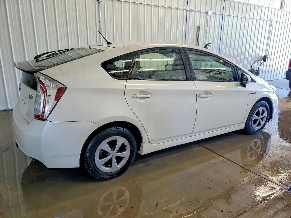 2012 TOYOTA PRIUS TWO  