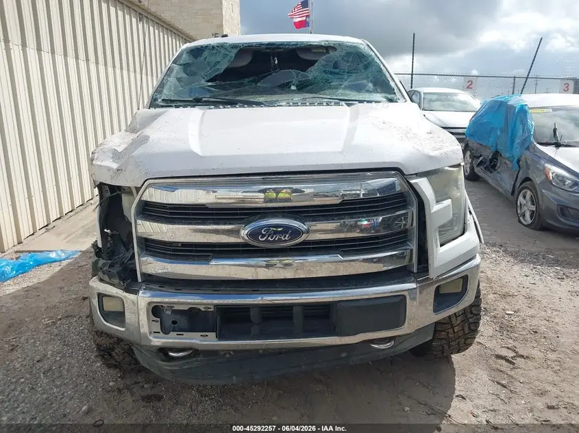 2016 FORD F-150 LARIAT