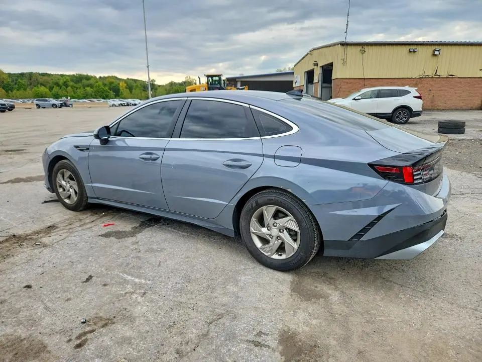 2025 HYUNDAI SONATA SE  