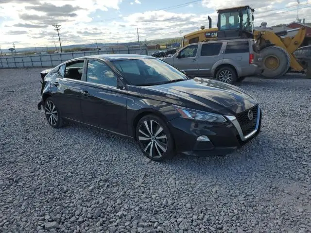 2022 NISSAN ALTIMA SR  