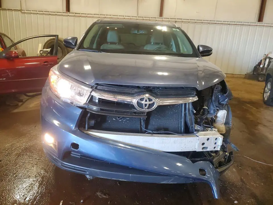 2016 TOYOTA HIGHLANDER XLE  