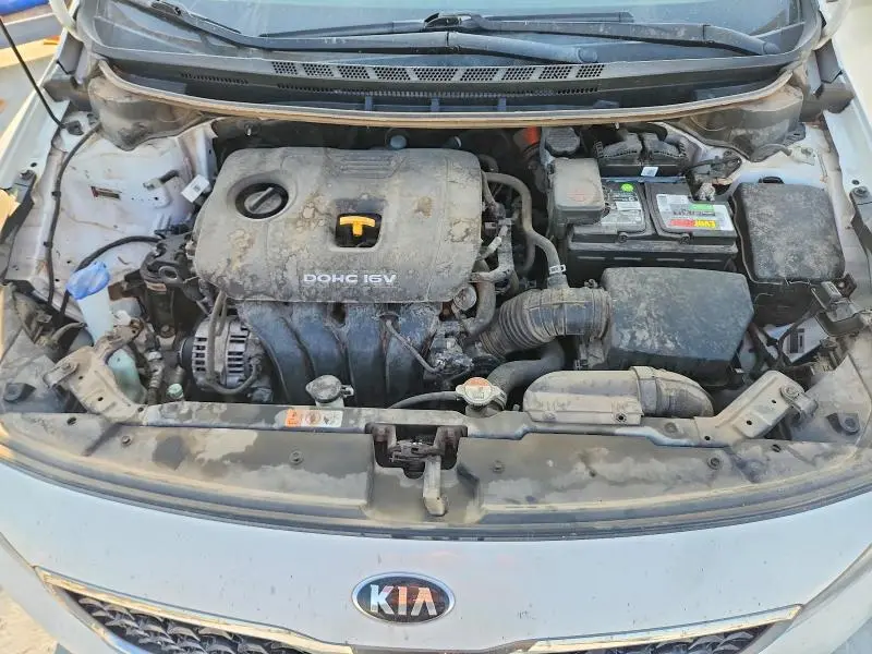 2017 KIA FORTE LX  