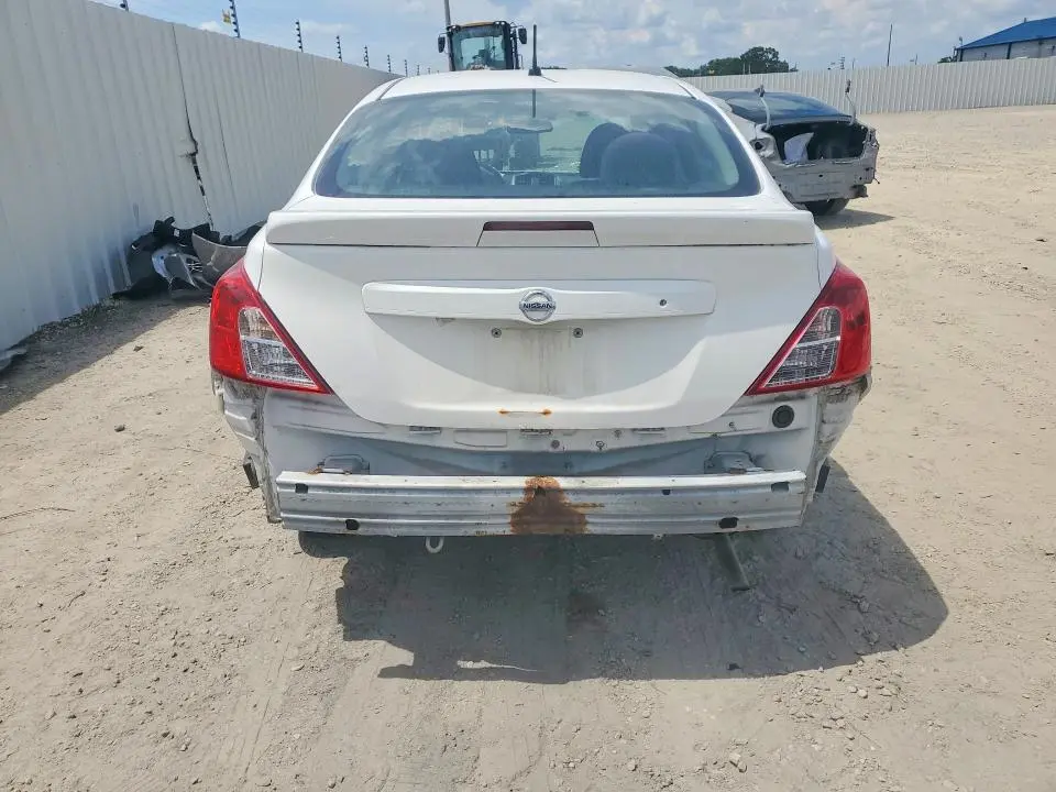 2017 NISSAN VERSA 1.6 SV  