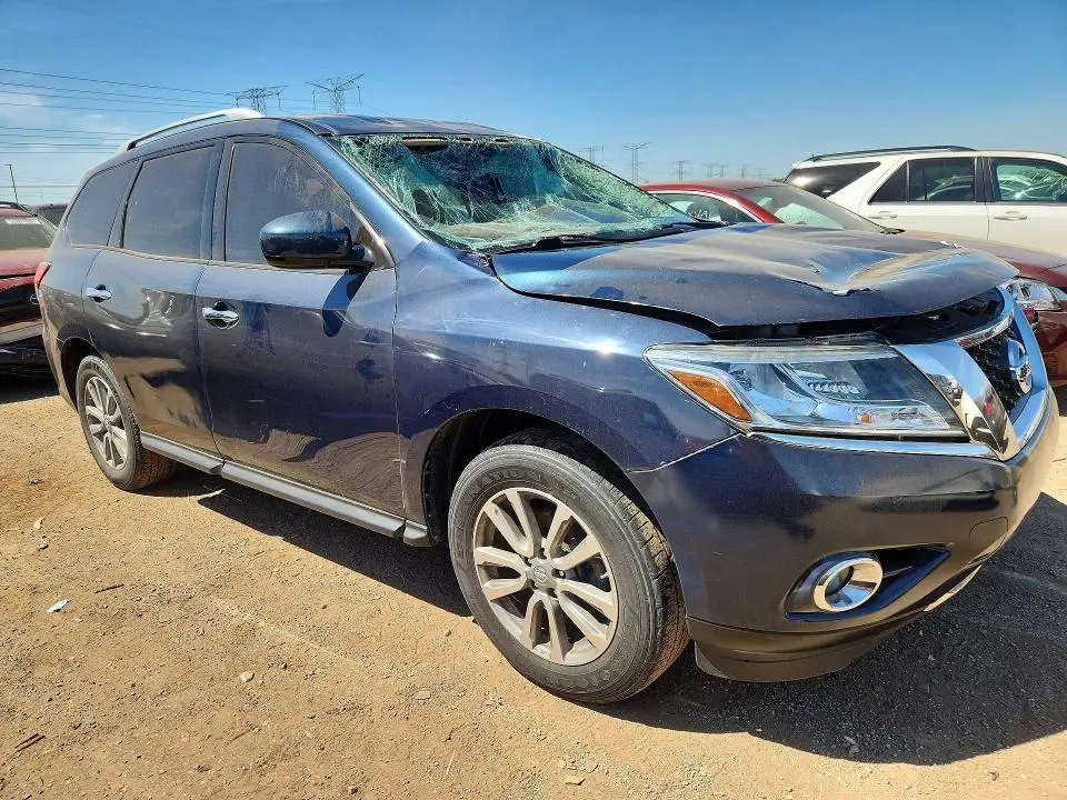 2016 NISSAN PATHFINDER SV  