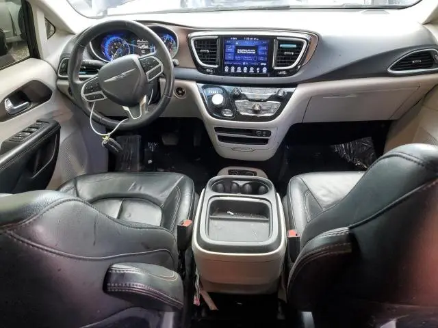 2017 CHRYSLER PACIFICA TOURING L  