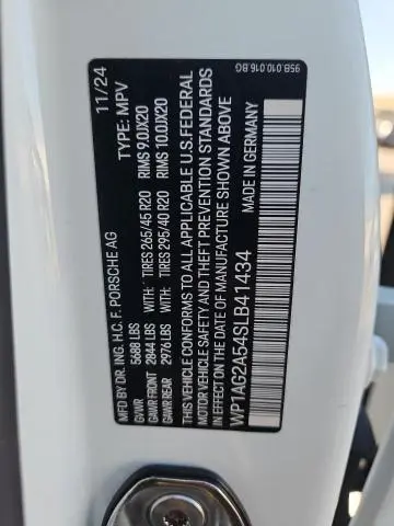 2025 PORSCHE MACAN S  