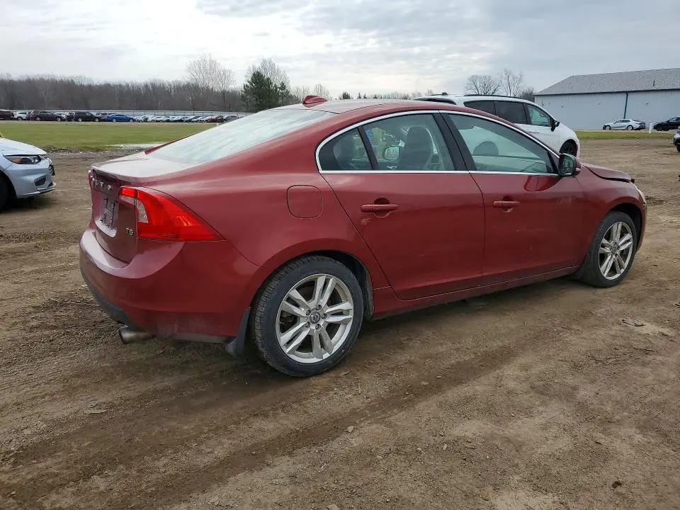 2013 VOLVO S60 T5  