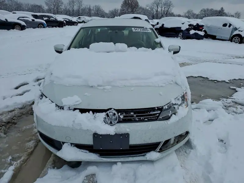 2014 VOLKSWAGEN JETTA SE  