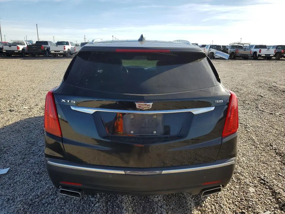 2017 CADILLAC XT5   