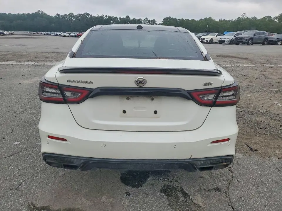 2021 NISSAN MAXIMA SR  