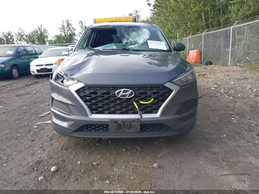 2021 HYUNDAI TUCSON SE