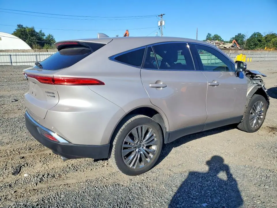2021 TOYOTA VENZA LIMITED  