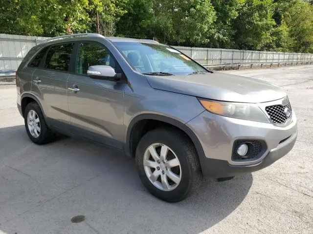 2011 KIA SORENTO BASE  