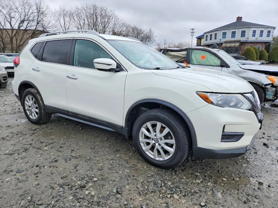 2017 NISSAN ROGUE SV  
