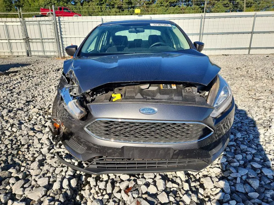 2018 FORD FOCUS SE  