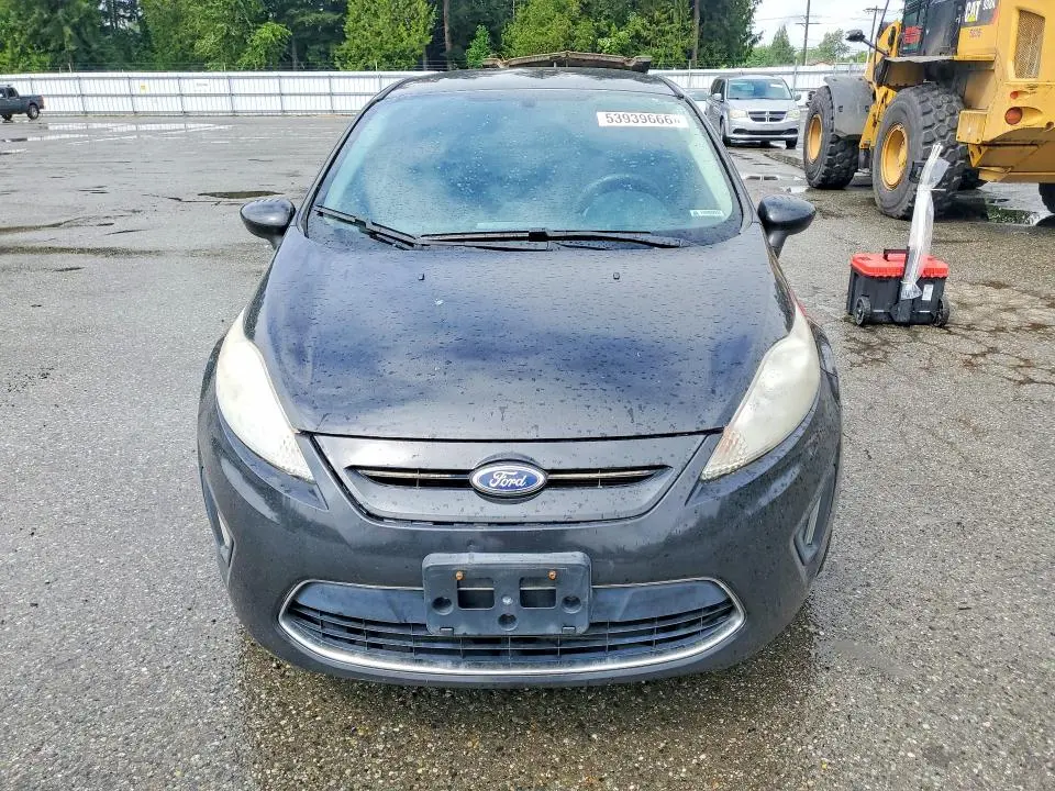 2011 FORD FIESTA SE  