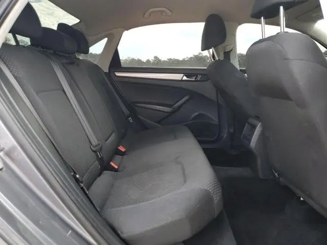 2015 VOLKSWAGEN PASSAT S