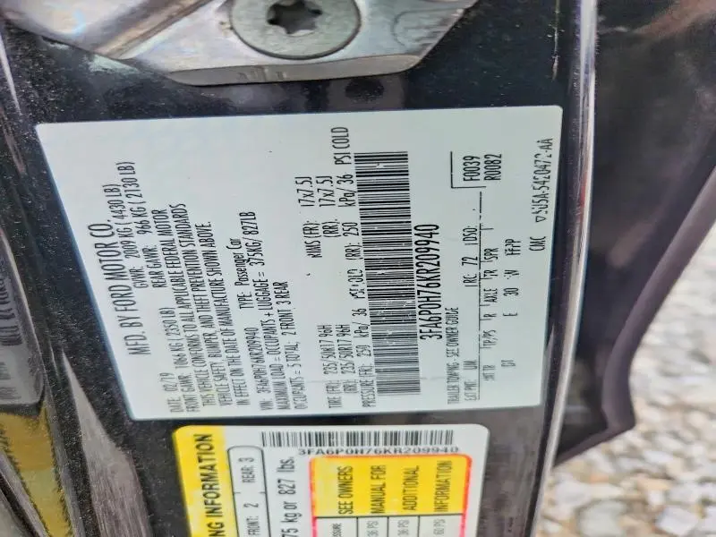 2019 FORD FUSION SE  