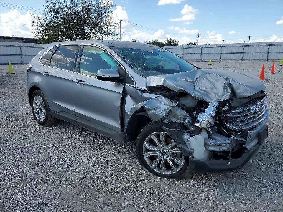 2020 FORD EDGE TITANIUM  