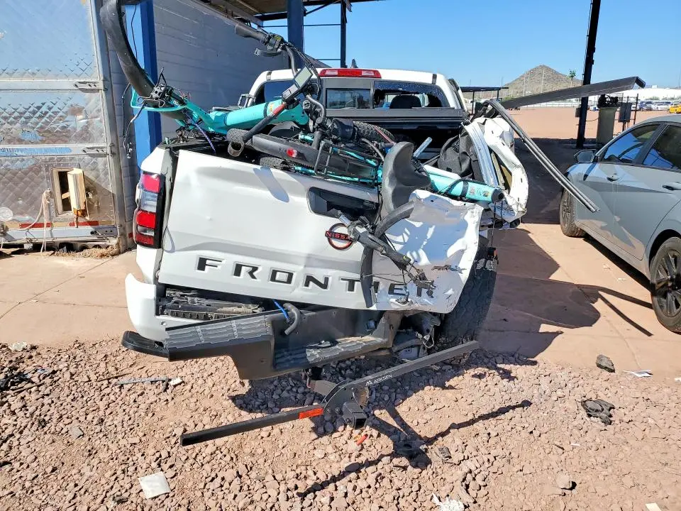 2022 NISSAN FRONTIER PRO-X  