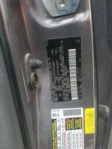 2017 TOYOTA SIENNA LE