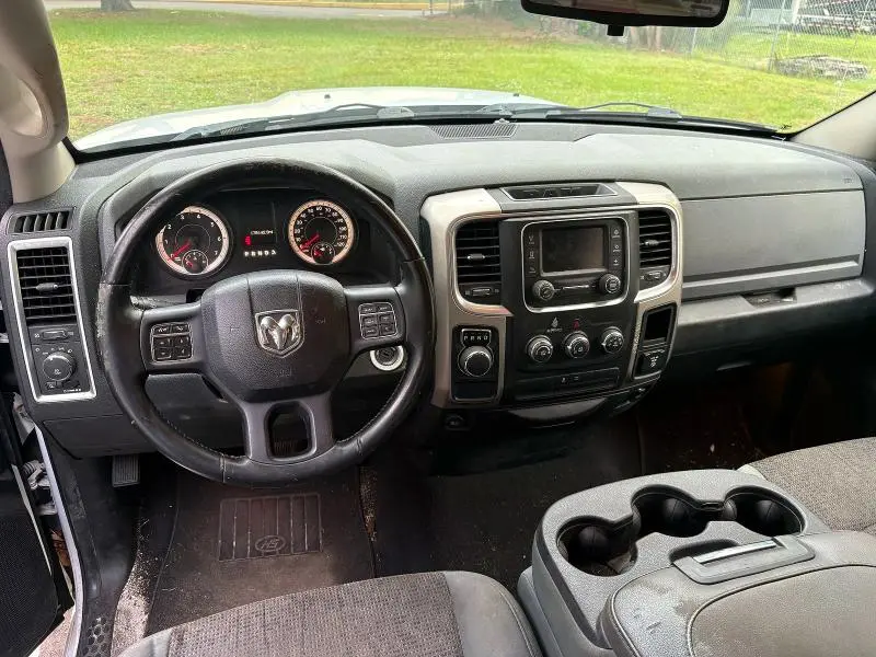 2014 RAM 1500 SLT  