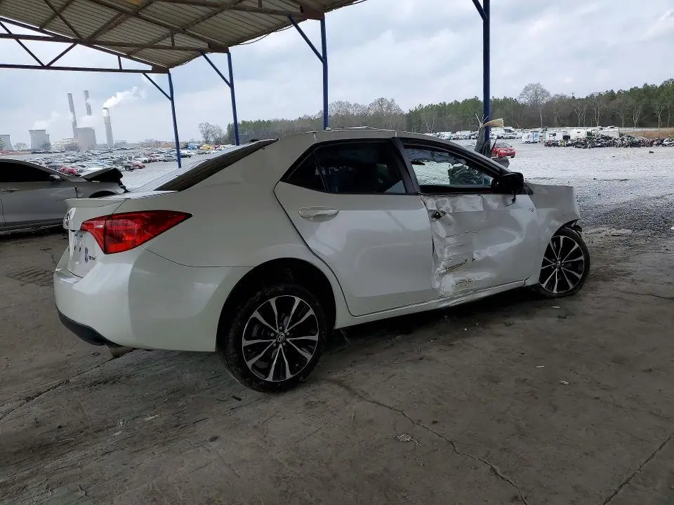 2018 TOYOTA COROLLA XSE  