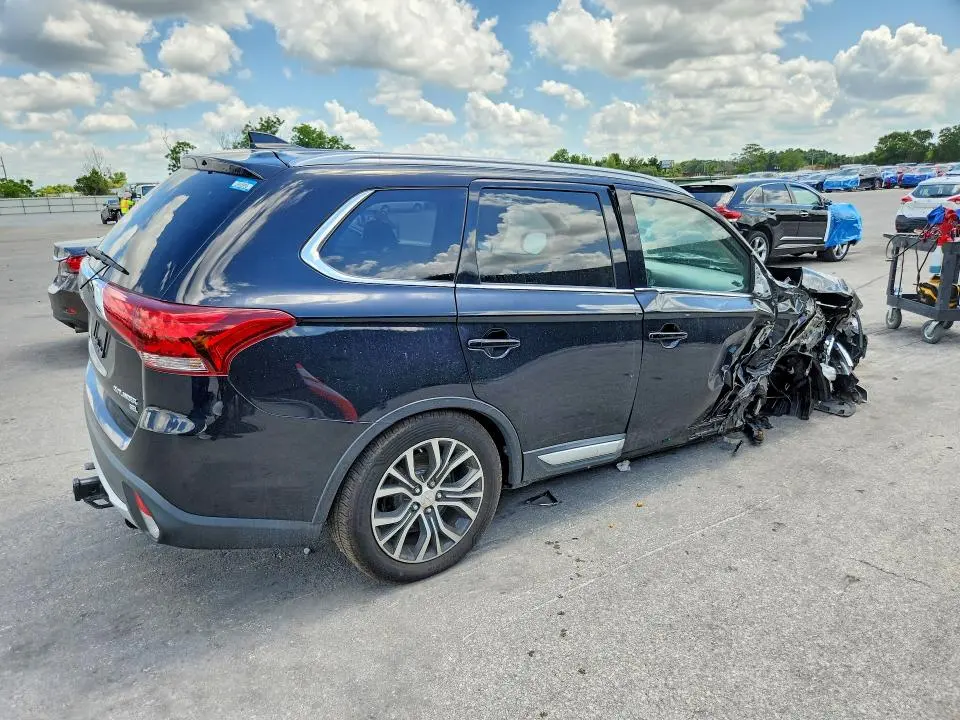 2017 MITSUBISHI OUTLANDER SE  