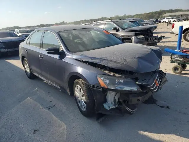2013 VOLKSWAGEN PASSAT S  