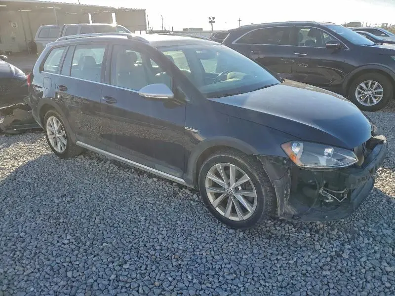 2017 VOLKSWAGEN GOLF ALLTRACK S  